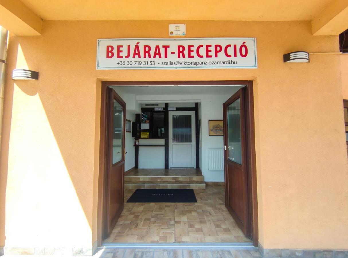 Viktoria Panzio Zamardi Hotel Bagian luar foto